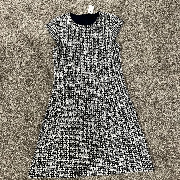 NWT Ann Taylor Boucle Flare Dress - Picture 4 of 6